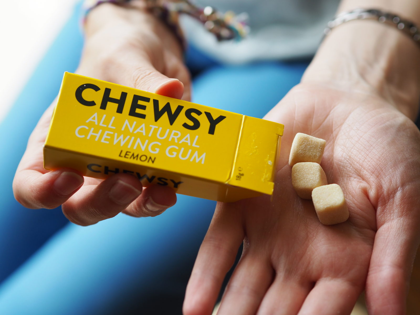 trying some chewsy gum