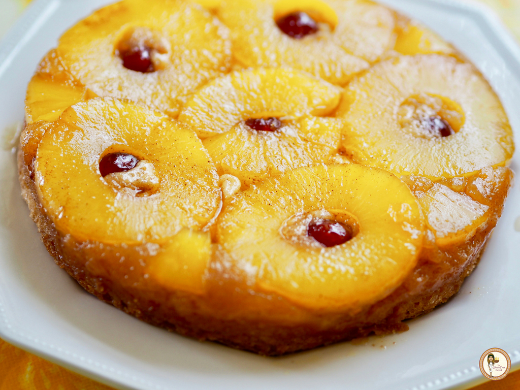 Pineapple upside-down cake - Italian recipes by GialloZafferano